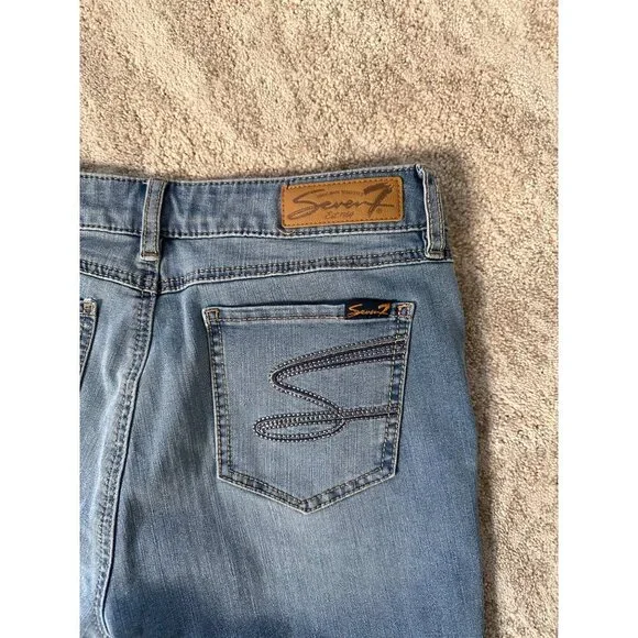 Seven Skinny Women’s Stretch Denim Size 10 Blue Capris Jeans Embroidered Pockets - Picture 5 of 7